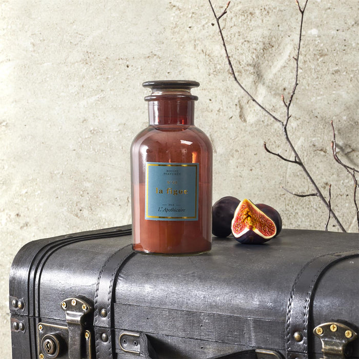 1 piece - SCENTED CANDLE APOTHICAIRE CHIC H21CM M6 - for color option contact us on 03 46 45 47