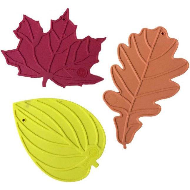 GP ACCESSORIES - SILICONE MAPLE LEAF RED TRIVET