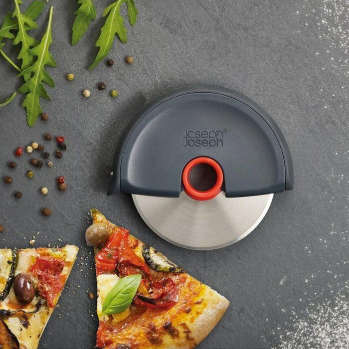 Pizza cutter