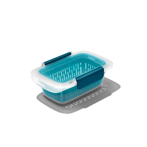 PREP AND GO CONTAINER WITH COLANDER