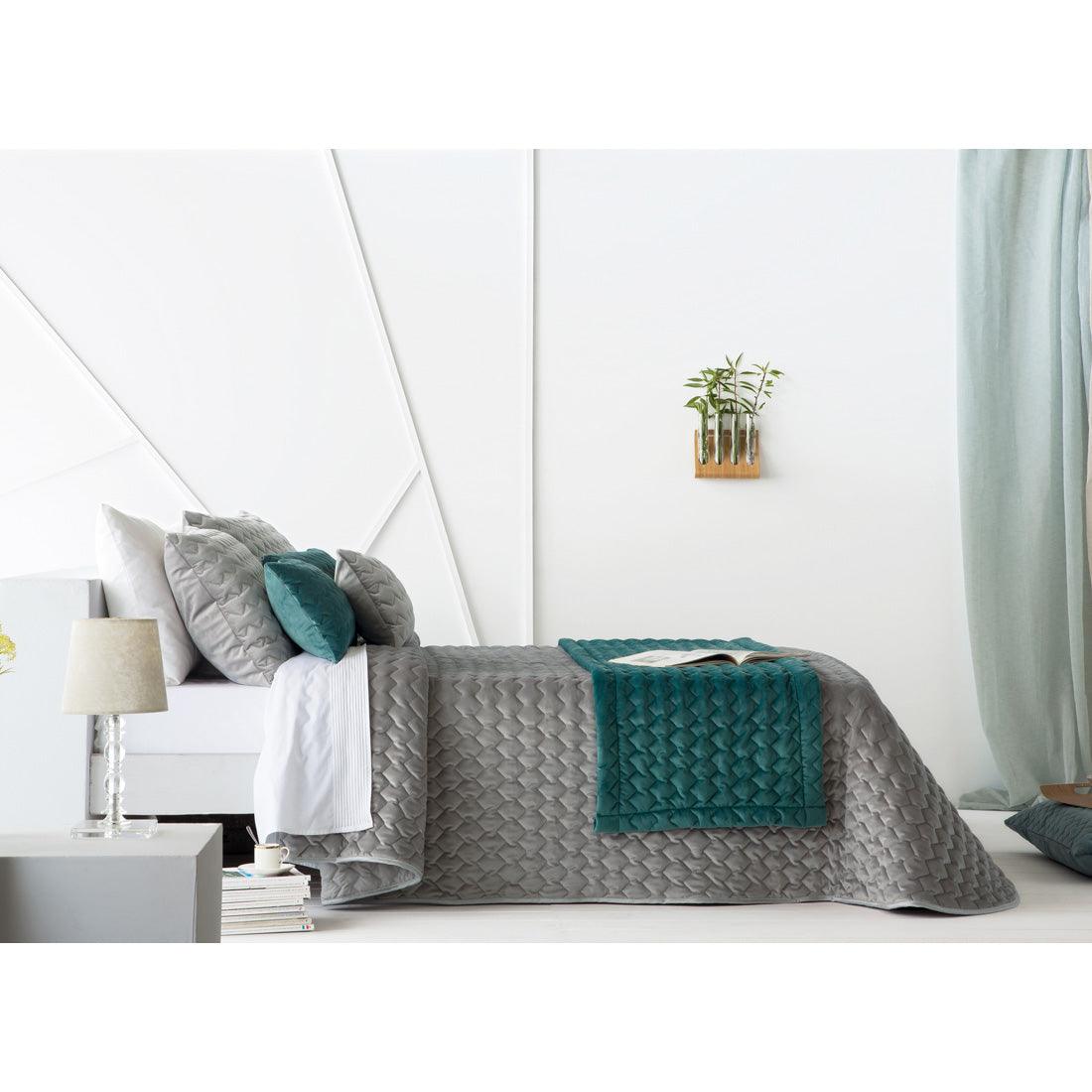 Double Comforter Bed Set